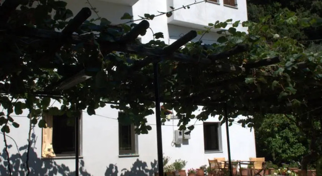 Oasis, Rezerwuj Hotel Hotele w Pelion z parkingiem, Parking