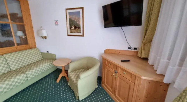 Residence Riposo, Забронировать Отель Отели Кольфоско 3 звезды, рядом с Подъемник 39 Планс - Фрара, 3*