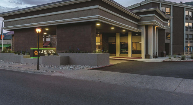 La Quinta by Wyndham Glenwood Springs, Забронировать Отель Отели Гленвуд-Спрингса с завтраком, рядом с Горячие источники Айрон-Маунтин, Завтраки