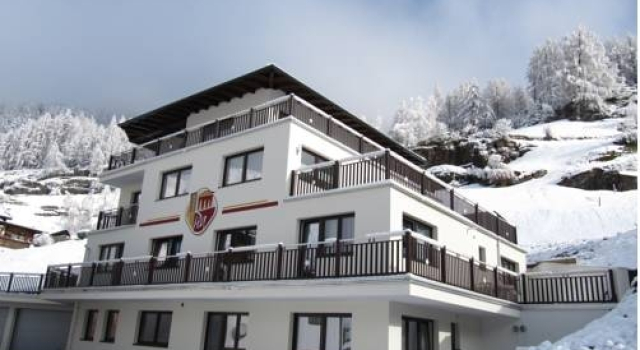 Haus Pia, Prenota Hotel Hotel a Tirolo con parcheggio, Parcheggio
