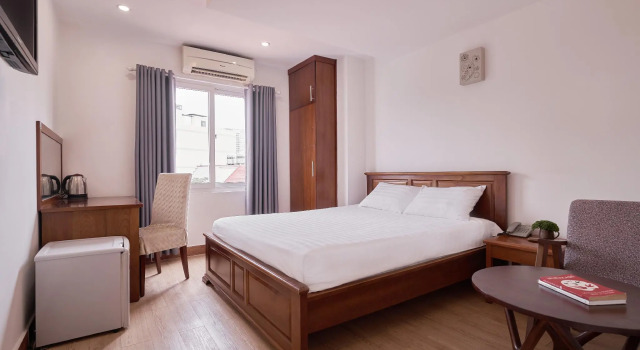 Номер Superior King Hotel Sai Gon Airport 