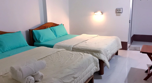 Четырёхместный люкс c 1 комнатой Bansuanphuhong Resort