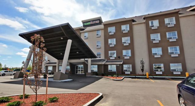 Home Inn & Suites Regina East