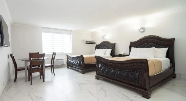 Номер Executive Diplomat Inn