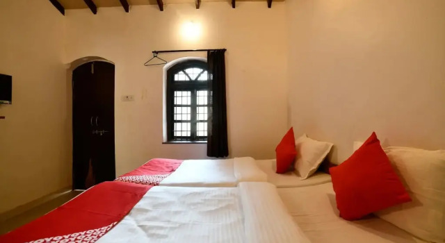 Romeo's Palace Guest House by OYO Rooms, Забронировать Гостевой дом Гостевые дома Калангут, рядом с Casino Palms, Гостевой дом