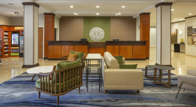 Fairfield Inn & Suites by Marriott Selma Kingsburg, Book Hotel Hoteller i Selma med pool, Swimmingpool