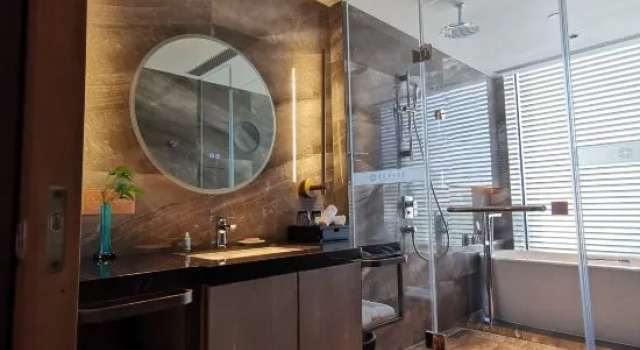 Suite Business Starlight International Hotel