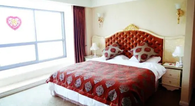 Xingfuli Hotel, Забронировать Отель Лункоу 