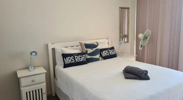 Point Village Accommodation - Santos 35, Забронировать Отель Отели Mossel с парковкой, Парковка