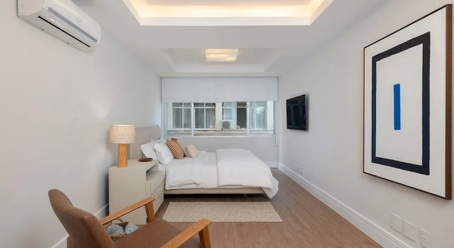 Copacabana – Av. Atlântica | 4 quartos, Vista Mar, 1 min praia de Copacabana - por Casapē Rio, Забронировать Апартаменты/квартира Отели Рио-де-Жанейро с парковкой, рядом с Пляж Вермелья, Парковка