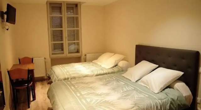 Трёхместный номер Standard Hotel Pourcheresse