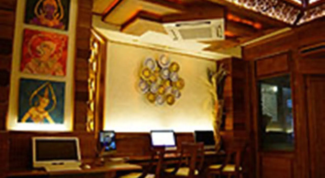 Chanthapanya Hotel, Rezerwuj Hotel Hotele w Prowincja Wientian z basenem, Basen