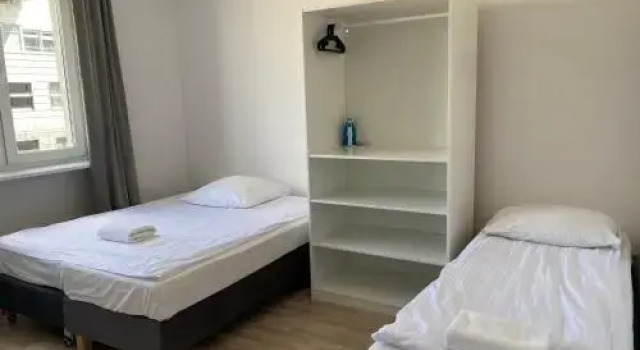 Sleepy3city Aparthotel 10 Lutego 21, Varaa Hotelli Hotellit Pommeri pysäköinnillä, Pysäköinti