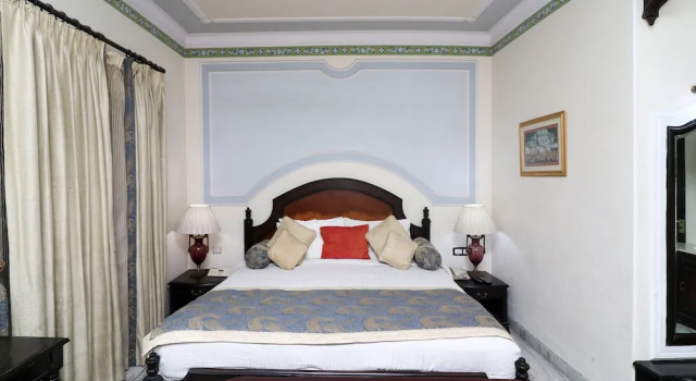 Люкс Oyo 25046 Hotel The Orient Taj