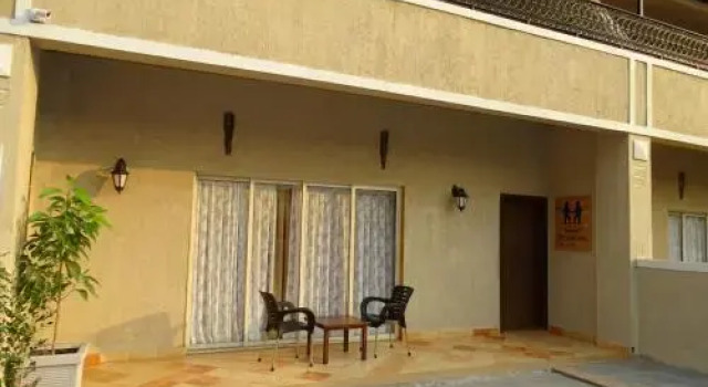 Misty Meadows, Lonavala, Забронировать Отель Отели штата Махараштры 3 звезды, 3*