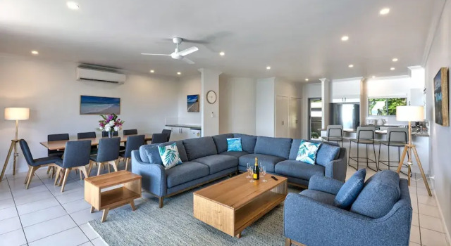 Blue Water Views Apartments, Забронировать Апартаменты/квартира Отели Острова Гамильтон с парковкой, Парковка