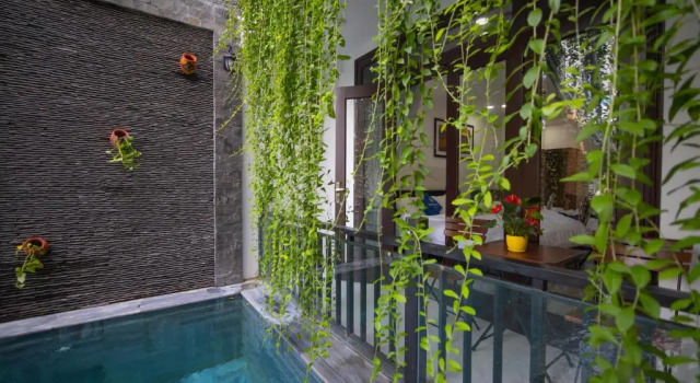 Семейный номер Standard с видом на бассейн Serenity Villa Hoi An