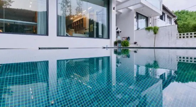 Moganshan Roaming  Cloud Homestay, Prenota Hotel Hotel a Huzhou con piscina, Piscina