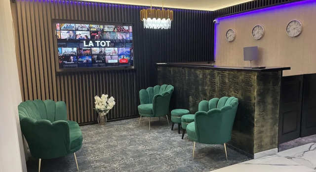Pensiunea Ramina, Varaa Hotelli Hotellit Carpathians - Romania uima-altaalla, Uima-allas