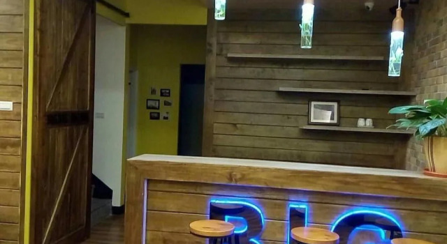 Bigger Guesthouse, Book Hotel Hoteller i Hupu Village med parkering, Parkering