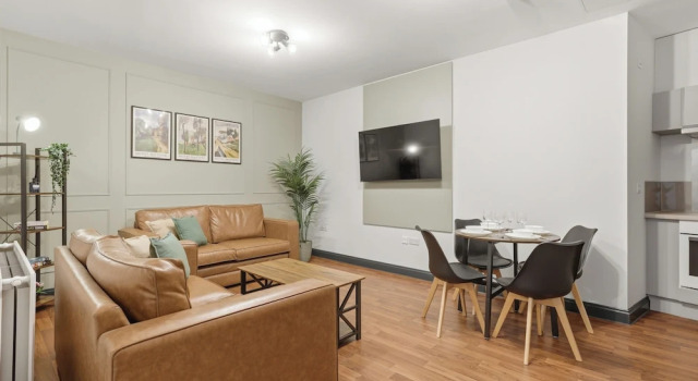Апартаменты Deluxe Clayton Apartments