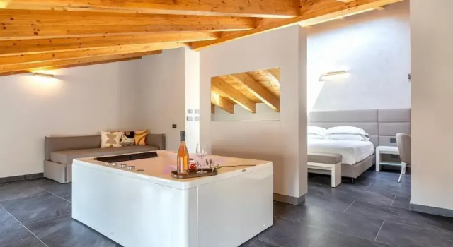 Люкс Mesbeglia Luxury Rooms
