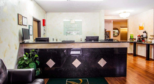 Quality Inn & Suites Champaign, Varaa Hotelli Urbana Champaign
