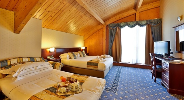 Полулюкс Best Western Classic Hotel