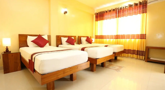 Трёхместный номер Superior Hotel Eurolanka Colombo