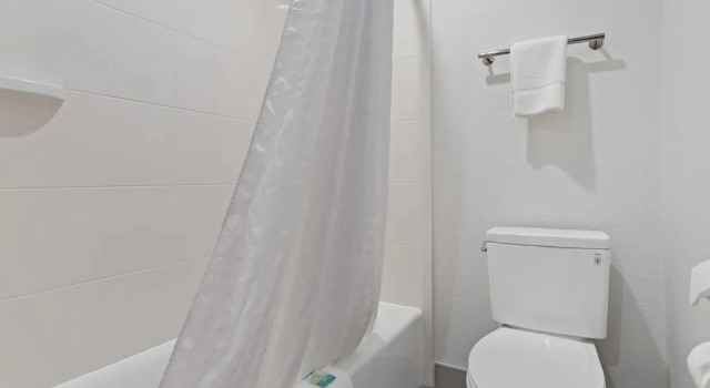 Firedobbelt suite med udsigt over poolen Best Western Jefferson Inn
