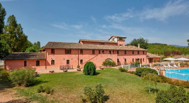 Agriturismo Il Molino Antico Farm, Book Landbrugsophold Hoteller i Spoleto med pool, Swimmingpool