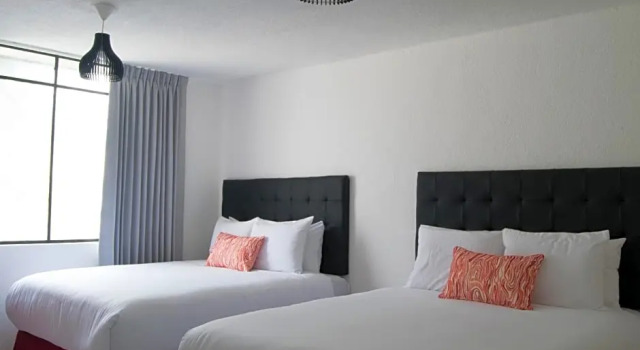 Номер Deluxe In & Out Hotel