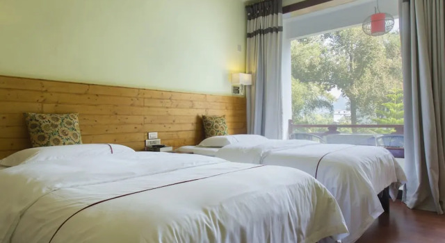 Двухместный номер Standard Snow Lion Riverside Resort