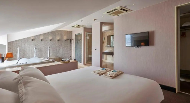 Люкс Superior Richmond Nua Wellness Spa