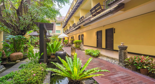 Suphan Lake Hometel