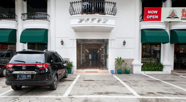 RedDoorz near Gedung Sate 3, Book Hotel Bandung Wetan Bandung, near Gedung Sate