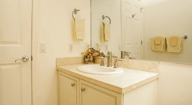 Номер Standard Villas of Kamalii 56 condo