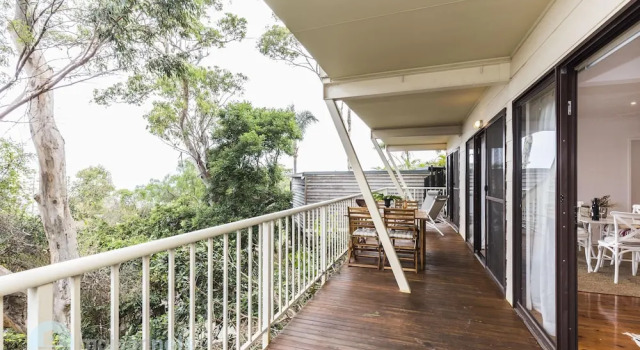 2bed Apt With Ocean Views Close to Newport Beach, Забронировать Отель Ньюпорт Sydney Region, рядом с Пристань для яхт Ньюпорта