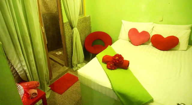 Tropical Guest House, Забронировать Отель Букит Бинтанг Куала-Лумпур, рядом с Храм Шри Махамаримман