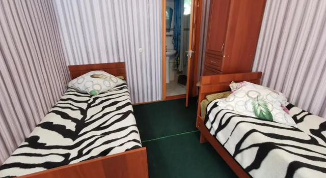 Petrovskaya Pristan 2, Book Hotel Hoteller i Cholpon-Ata med parkering, Parkering