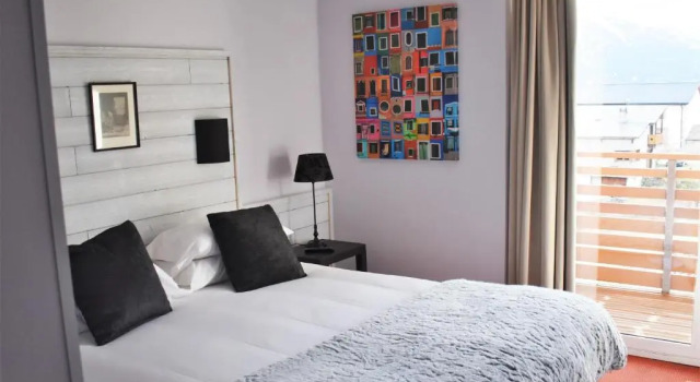 Полулюкс Hotel Corrieu