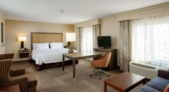 Двухместный люкс Hampton Inn & Suites Las Vegas-Red Rock/Summerlin