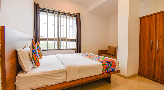 Номер Deluxe Super Hotel O Nashik Road Formerly The Address Hotel