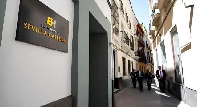 Basic Hotel Sevilla Catedral, Забронировать Отель Старый город Севилья, рядом с Каса-де-Лос-Пинело