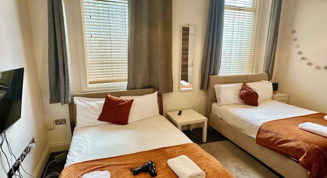 Четырёхместные апартаменты Eurostar Comfort Inn Studio Apartments