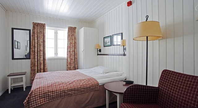 Bårdshaug Herregård, Book Hotel Hoteller i Orkdal med parkering, Parkering