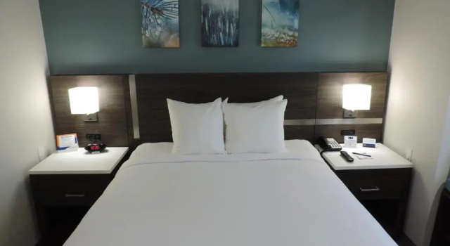 Люкс MainStay Suites Clarion, PA near I-80