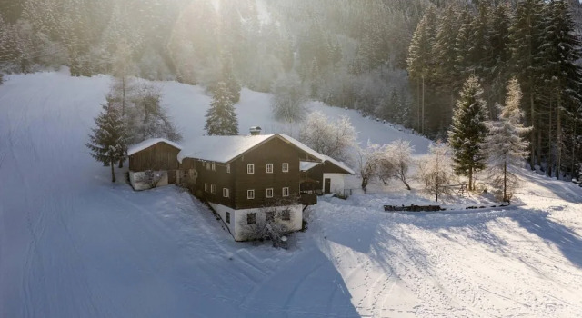Mountain-view Cottage 15 Beds-pets Welcome, Rezerwuj Dom wakacyjny Hotele w Salzburg z parkingiem, Parking