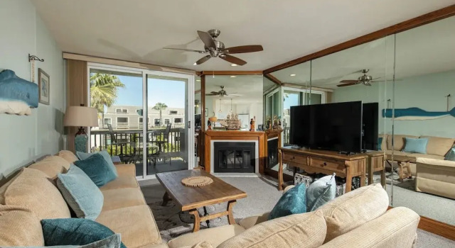 Номер Standard Oceanside Beach Condos