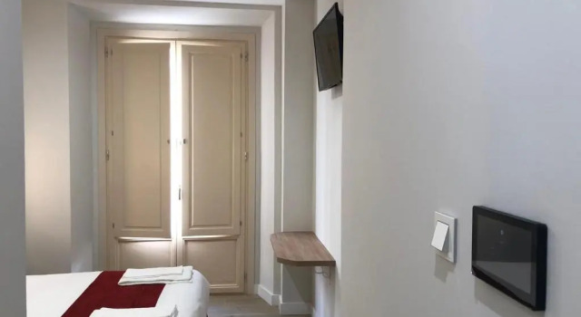 Pinar Málaga Centro, Rooms, Забронировать Отель Отели Малаги с парковкой, рядом с Железнодорожный вокзал Малаги, Парковка